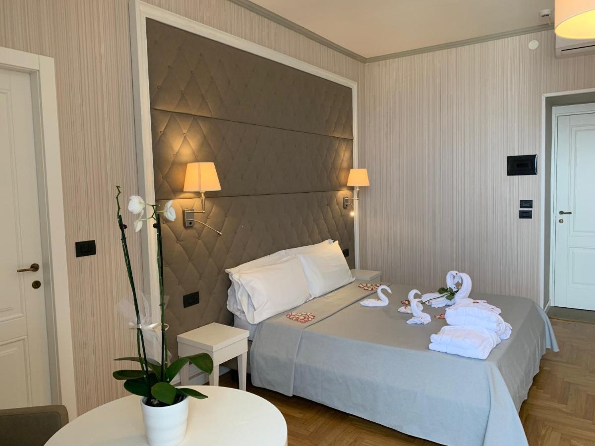 Spa & Wellness By Des Anglais " Accesso Spa Compreso" San Remo Extérieur photo